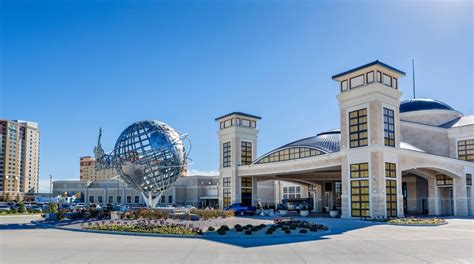 hotels near winstar
